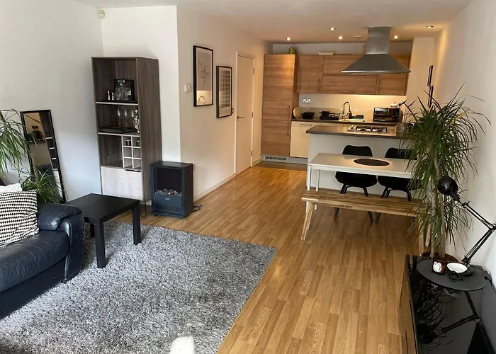 Cosy One Bedroom With Roof Terrace - London Charm